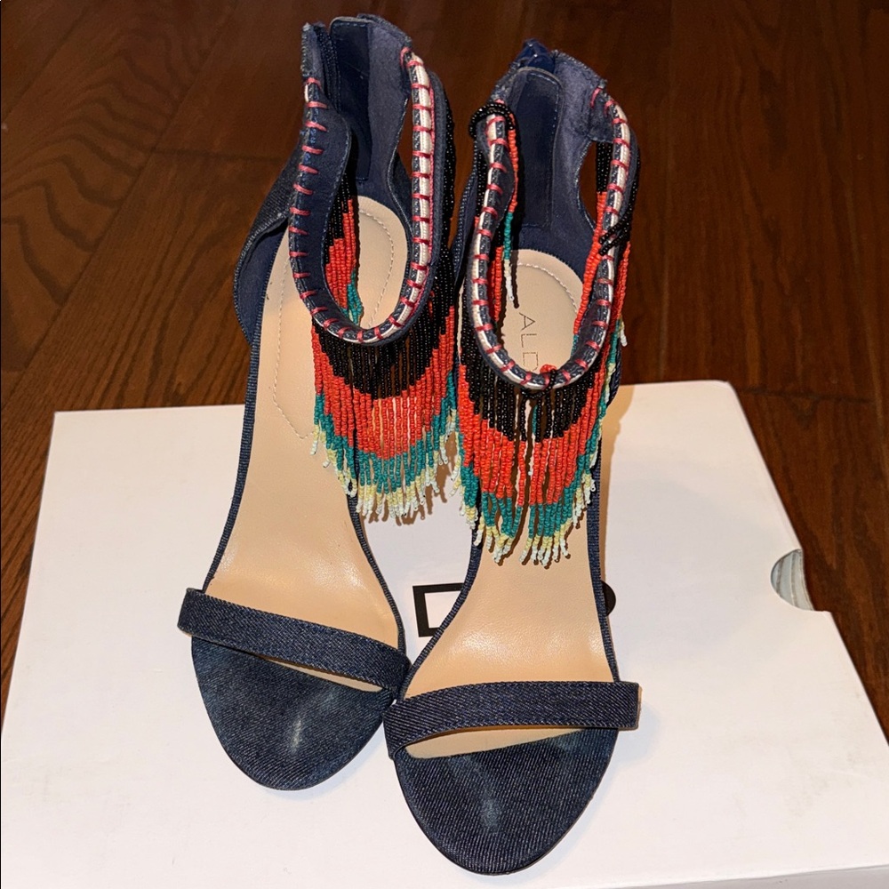 ALDO DENIM WITH FRINGE SANDALS SIZE 7 HEELS 4.5